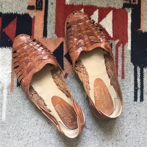 Vintage leather hurrache woven sandals